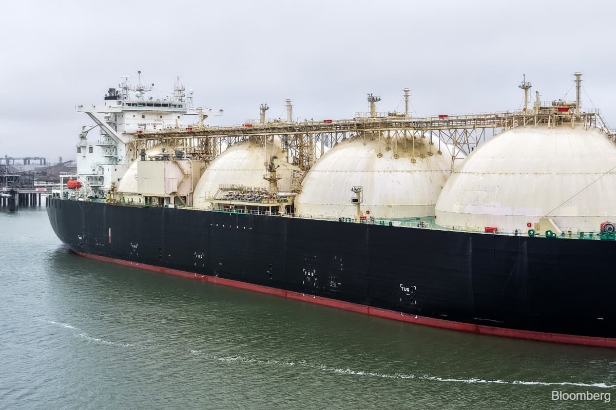 Global LNG trade hit record in 2025, but Middle East conflict clouds ...