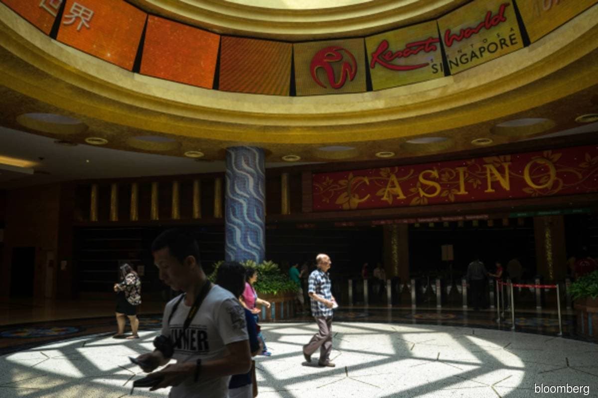 Casino Firm Genting Singapore Draws Takeover Interest (GENS