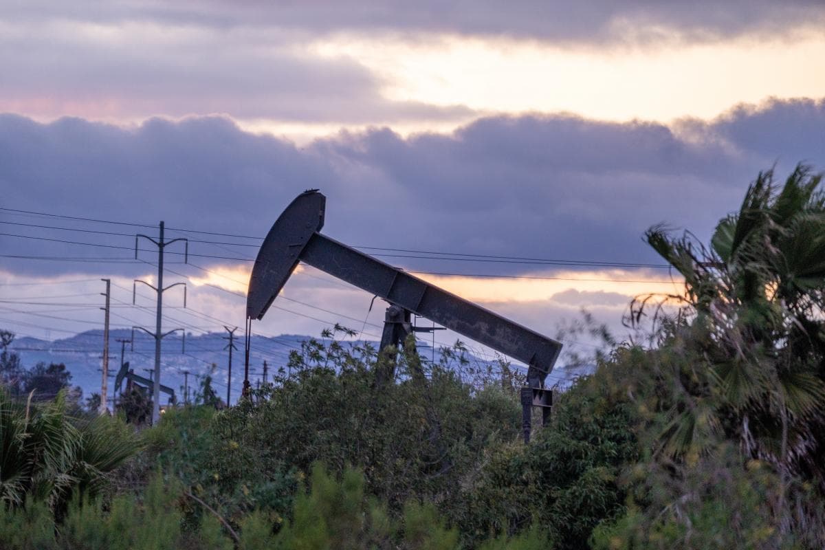Oil falls below US$100 a barrel on Middle East peace hopes