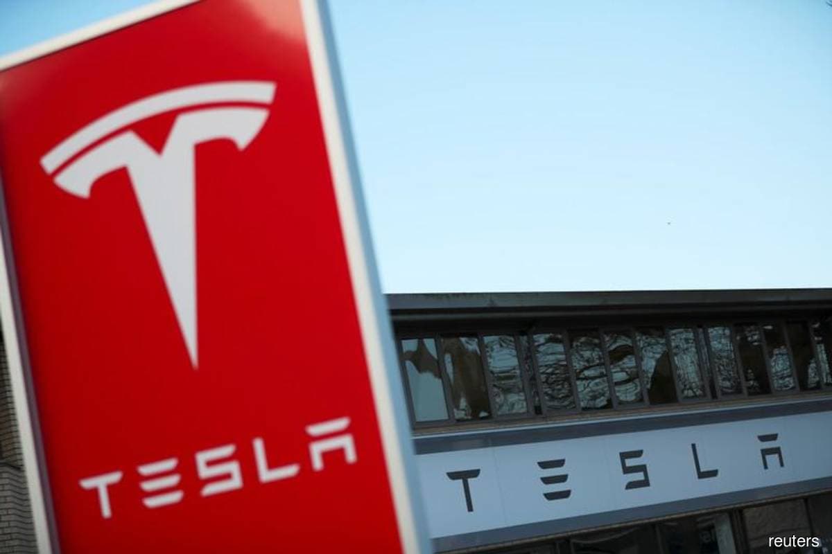 Tesla recalls 1.85 million US vehicles over unlatched hood issue