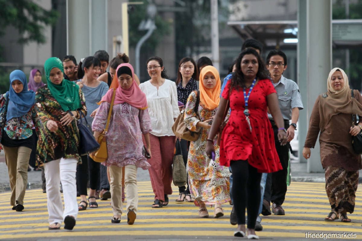 A closer look at the latest data on ethnic income gap